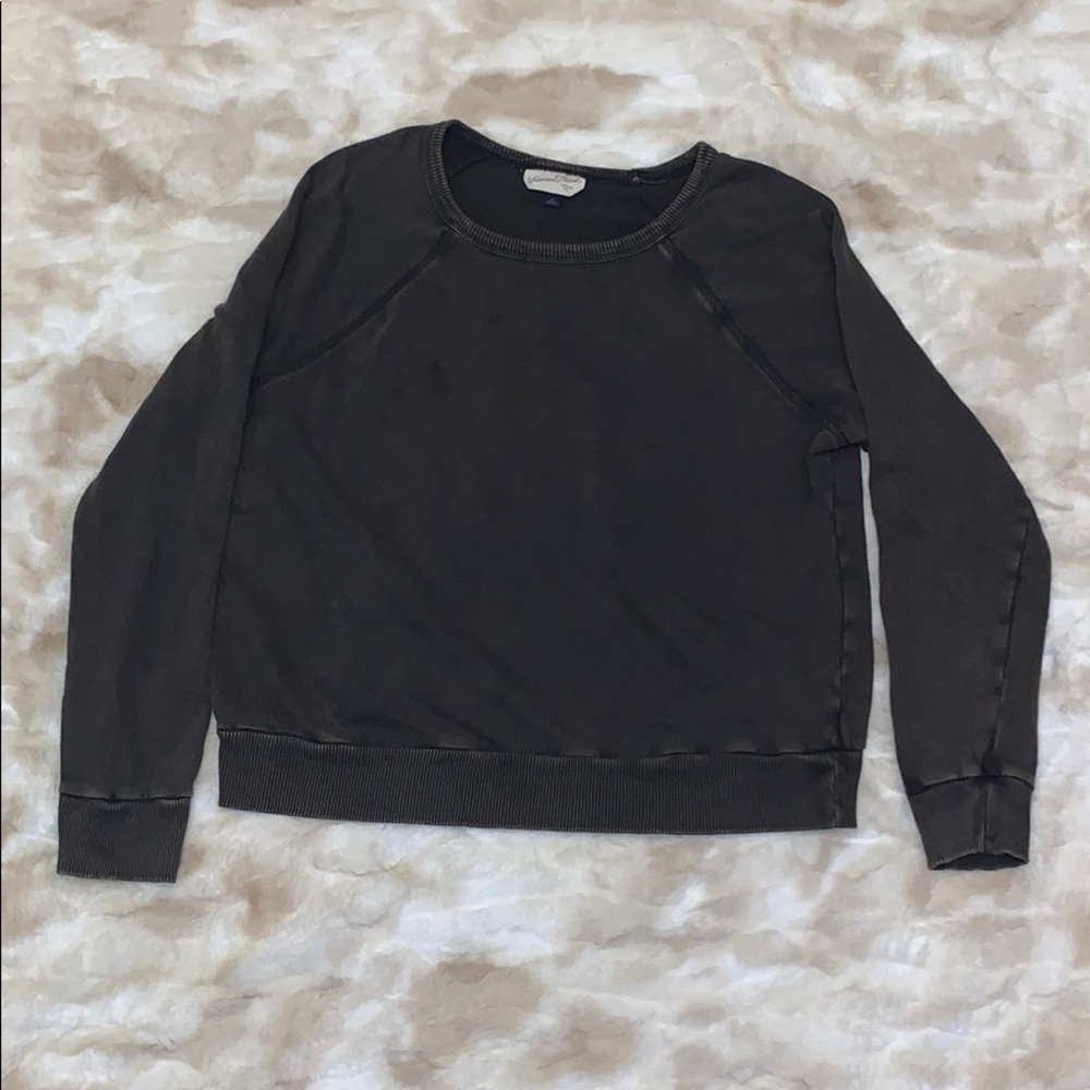 Grey crewneck sweatshirt